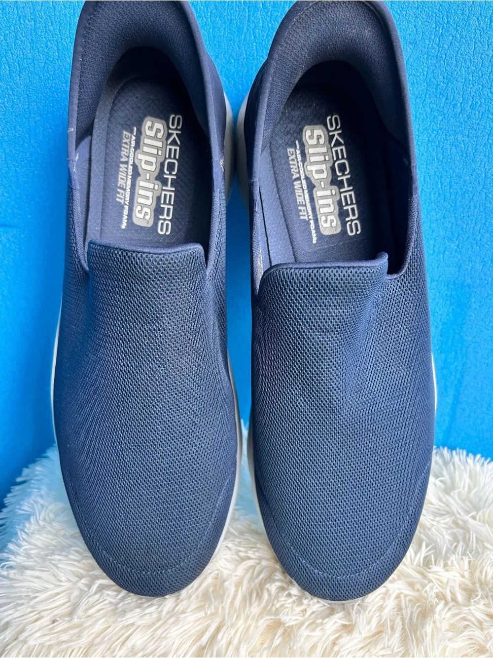 Skechers pre owned